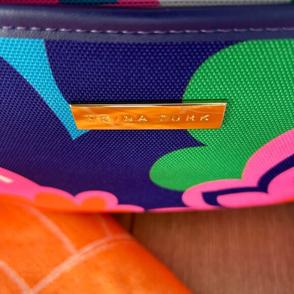 Trina Turk Insulated Picnic Tote NWT + Bonus Tumblers & Beach Blanket! - Picture 7 of 9